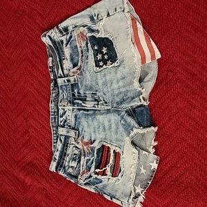 Ladies patriotic shorts